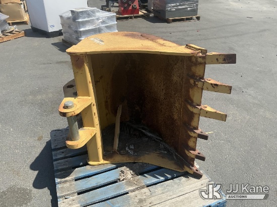 (Jurupa Valley, CA) Backhoe Bucket (Used) NOTE: This unit is being sold AS IS/WHERE IS via Timed Auc