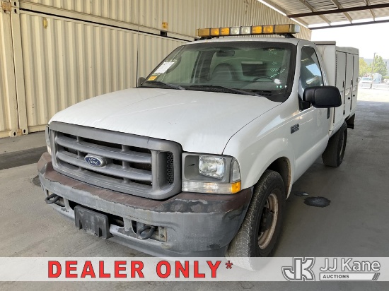 (Jurupa Valley, CA) 2003 Ford F-250 SD Enclosed Service Truck Runs & Moves) (Will Not Clear Drive Cy