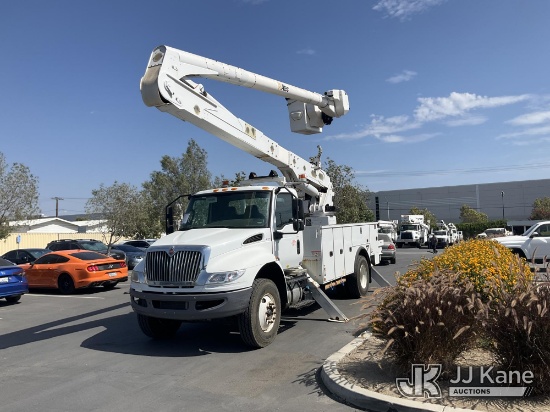 (Jurupa Valley, CA) Altec AA55, Articulating & Telescopic Material Handling Bucket Truck rear mounte