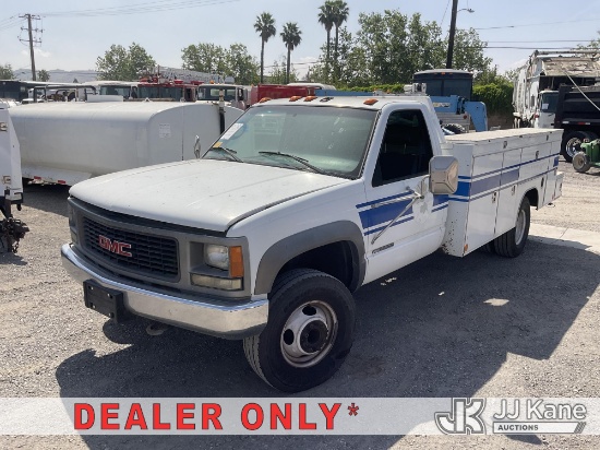 (Jurupa Valley, CA) 1996 GMC Sierra C/K 3500 Reg. Cab 8-ft. Bed 4WD Service Truck Runs & Moves, Engi