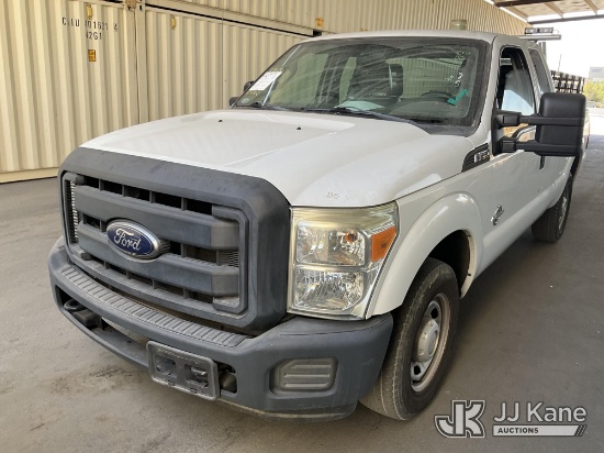 (Jurupa Valley, CA) 2013 Ford F-250 SD Extended-Cab Pickup Truck Runs & Moves) (Buyer responsible fo