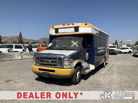 (Birmingham, AL) 2011 Ford Econoline E-450 Passenger Bus Not Running, Condition Unknown) (Cng Tanks