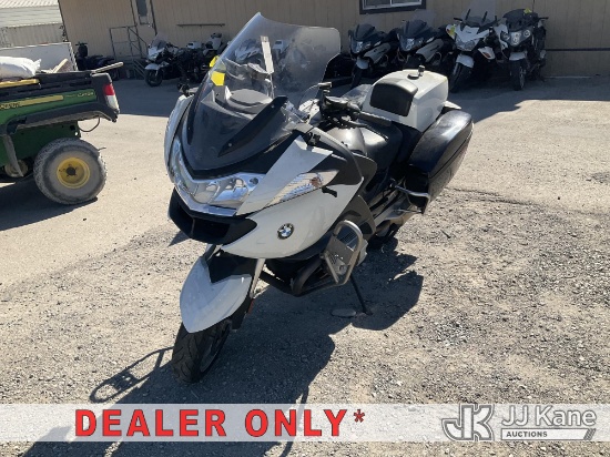 (Jurupa Valley, CA) 2014 BMW R1200RT Motorcycle Runs, Operation Unknown (Dash Warning Indicators On)