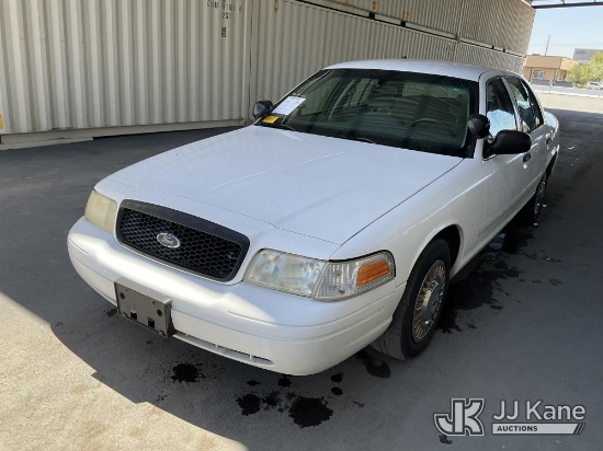 (Jurupa Valley, CA) 2002 Ford Crown Victoria Police Interceptor 4-Door Sedan Runs & Moves