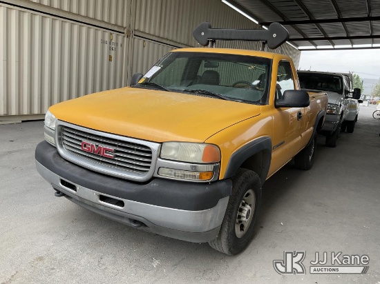 (Jurupa Valley, CA) 2001 GMC Sierra 2500HD Pickup Truck Runs & Moves