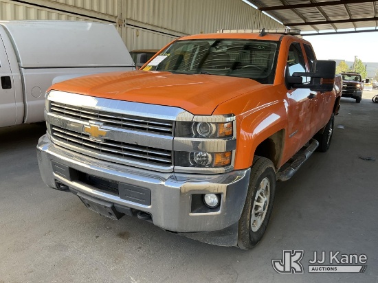 (Jurupa Valley, CA) 2016 Chevrolet Silverado 2500HD Crew-Cab Pickup Truck Runs & Moves