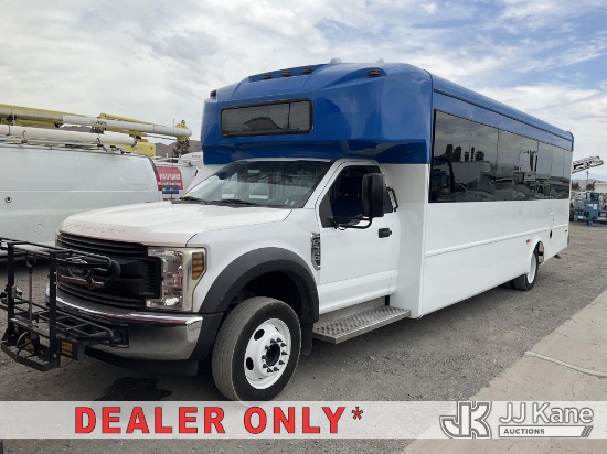 (Jurupa Valley, CA) 2019 Ford F-550 DRW Passenger Bus Runs & Moves, Dash Warning Indicators On, Engi
