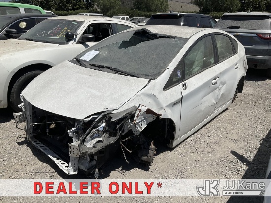 (Jurupa Valley, CA) 2015 Toyota Prius 4-Door Hybrid Sedan Not Running, No Key, Missing Major Compone