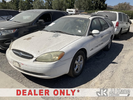 (Jurupa Valley, CA) 2002 Ford Taurus Wagon 4-Door Station Wagon Not Running, Conditions Unknown, Mis