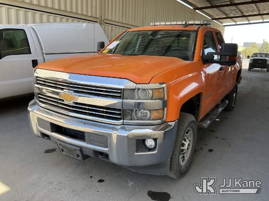 (Jurupa Valley, CA) 2016 Chevrolet Silverado 2500HD Extended-Cab Pickup Truck Runs & Moves