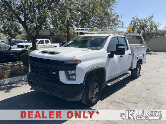 (Jurupa Valley, CA) 2020 Chevrolet Silverado 2500HD Extended-Cab Service Truck Runs & Moves) (Windsh