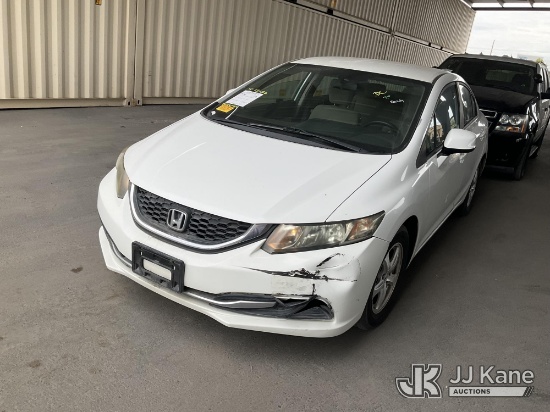 (Jurupa Valley, CA) 2013 Honda Civic 4-Door Sedan Runs & Moves) (Interior Defects-AC Not Cold, CNG T