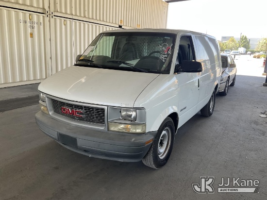 (Jurupa Valley, CA) 2000 GMC Safari Cargo Van Runs & Moves) (A/C Not Cold