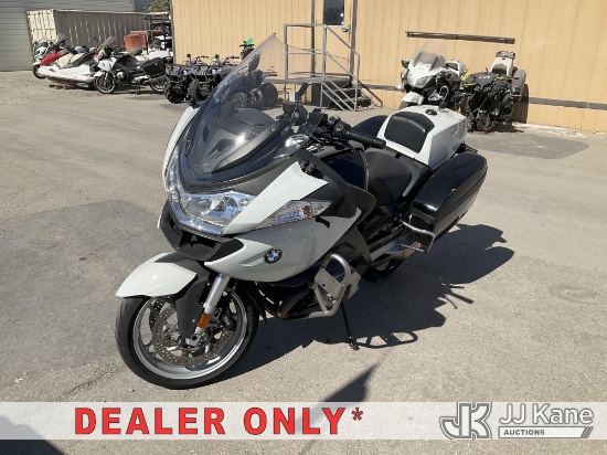 (Jurupa Valley, CA) 2014 BMW R1200RT Motorcycle Runs, Operation Unknown (Dash Warning Indicators On-