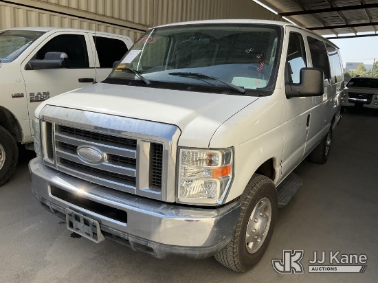 (Jurupa Valley, CA) 2014 Ford Econoline Passenger Van Runs & Moves