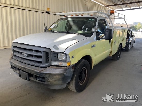 (Jurupa Valley, CA) 2002 Ford F-350 SD Service Truck Runs & Moves