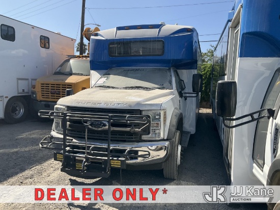 (Jurupa Valley, CA) 2019 Ford F-550 Passenger Bus Not Running, Condition Unknown) (Engine Components