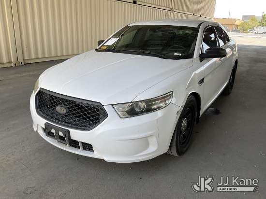 (Jurupa Valley, CA) 2014 Ford Taurus Police 4-Door Sedan Runs & Moves)