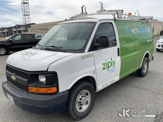 (Kennewick, WA) 2011 Chevrolet Express G2500 Cargo Van Runs & Moves) (Decals Will Be Removed Before