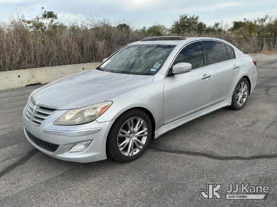(Salt Lake City, UT) 2014 Hyundai Genesis 4-Door Sedan Runs & Moves