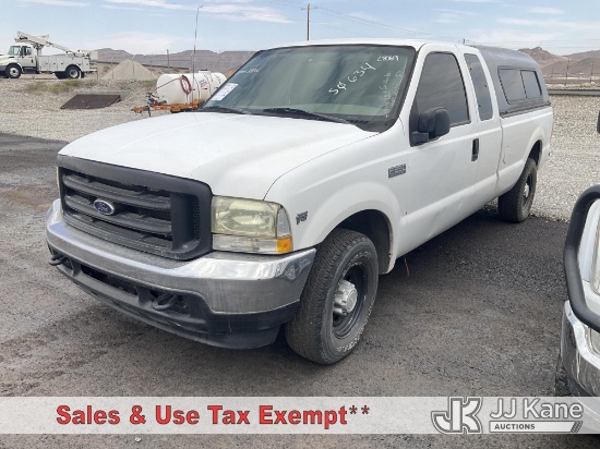 (Las Vegas, NV) 2002 Ford F-250 SD Extended-Cab Pickup Truck Not Running, Condition Unknown) (Dash W