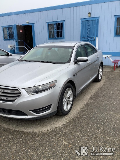 (Fresno, CA) 2017 Ford Taurus 4-Door Sedan Runs & Moves