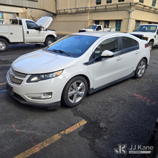 (Honolulu, HI) 2013 Chevrolet Volt 4-Door Plug-In Hybrid Sedan Not Running, Condition Unknown, Has P