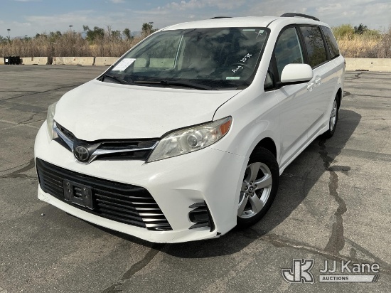 (Salt Lake City, UT) 2019 Toyota Sienna Mini Passenger Van Runs & Moves
