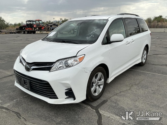 (Salt Lake City, UT) 2020 Toyota Sienna Mini Passenger Van Runs & Moves