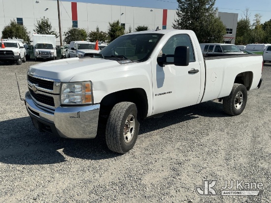 (Portland, OR) 2007 Chevrolet Silverado 2500HD Pickup Truck Runs & Moves) (Dash Warning Indicator On