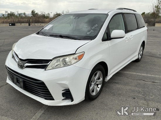 (Salt Lake City, UT) 2019 Toyota Sienna Mini Passenger Van Runs & Moves) (Dash Warning Indicators On