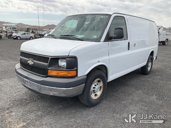 (Las Vegas, NV) 2014 Chevrolet Express G2500 Cargo Van Runs & Moves) (Dash Warning Indicator On