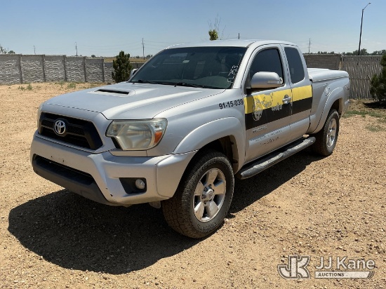 (Fort Lupton, CO) 2013 Toyota Tacoma 4x4 Extended-Cab Pickup Truck Runs & Moves