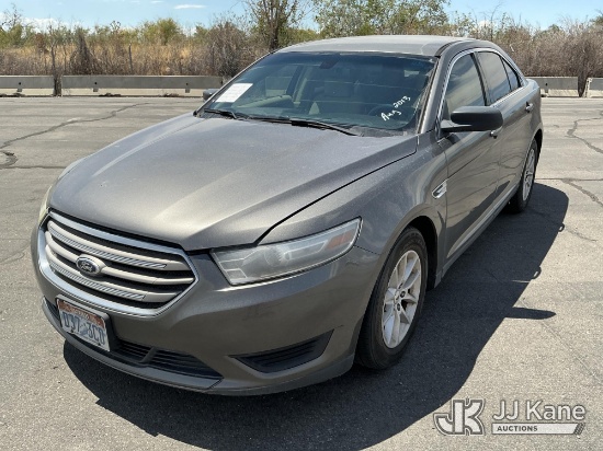 (Salt Lake City, UT) 2014 Ford Taurus 4-Door Sedan Runs & Moves