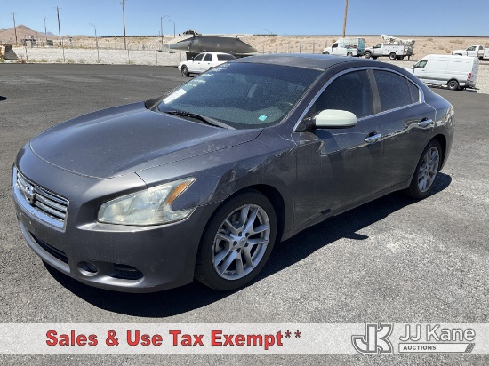 (Las Vegas, NV) 2013 Nissan Maxima 4-Door Sedan Runs & Moves) (Dash Warming Indicators On, Exterior