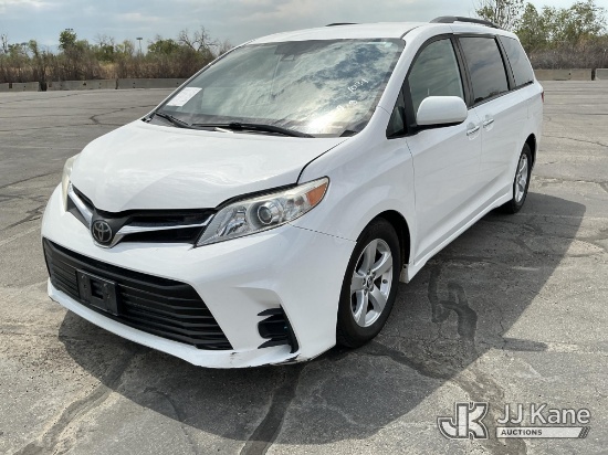 (Salt Lake City, UT) 2020 Toyota Sienna Mini Passenger Van Runs & Moves