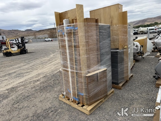 (Sparks, NV) 6 Pallets: Office - Desk Used