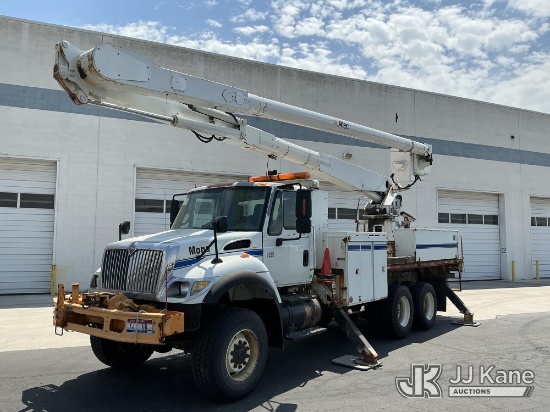 (Salt Lake City, UT) Altec AM900, Over-Center Bucket Truck rear mounted on 2007 International 7500 T