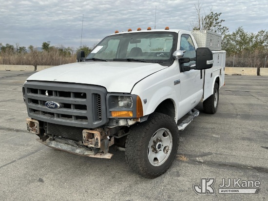 (Salt Lake City, UT) 2005 Ford F350 4x4 Service Truck Runs & Moves) (Dash Warning Indicator On) (Sel