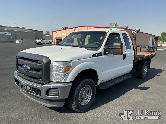 (Price, UT) 2015 Ford F350 4x4 Extended-Cab Flatbed Truck Runs & Moves) (Dash Warning Indicator On