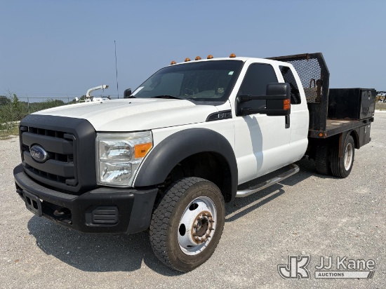 (Hawk Point, MO) 2013 Ford F-450 SD Extended-Cab Flatbed/Service Truck Runs & Moves)(Dash Warning In