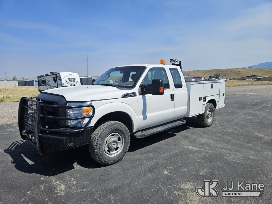 (Livingston, MT) 2015 Ford F-350 SD Extended-Cab Service Truck Runs & Moves) (Engine Performance Con