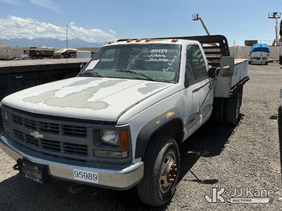 (Salt Lake City, UT) 1997 Chevrolet 3500 4x4 Flatbed Truck Not Running, Condition Unknown, Windshiel