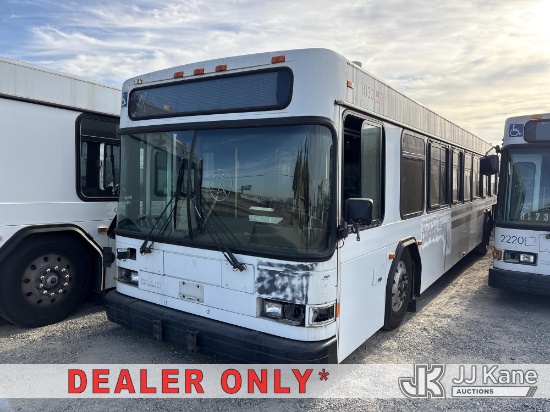 (Dixon, CA) 2001 Gillig Low Floor Bus Not Running, Conditions Unknown