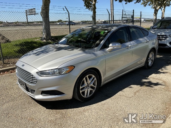 (Dixon, CA) 2013 Ford Fusion SE 4-Door Sedan Runs & Moves