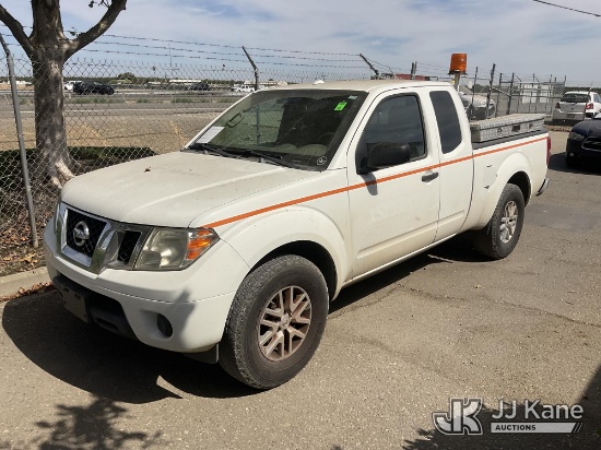 (Dixon, CA) 2017 Nissan Frontier Extended-Cab Pickup Truck Runs & Moves