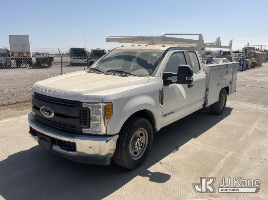 (Dixon, CA) 2017 Ford F-350 SD Extended-Cab Service Truck Runs & Moves