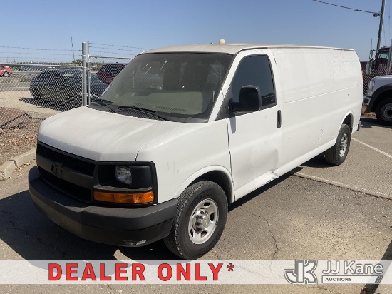 (Dixon, CA) 2014 Chevrolet Express 3500 Cargo Van Runs & Moves) (Interior Defects - No Horn