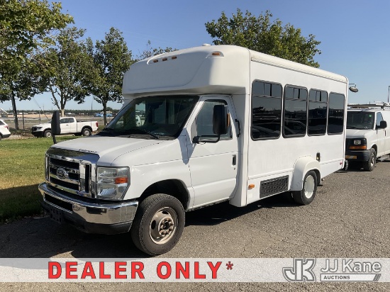 (Dixon, CA) 2013 Ford Econoline E350 Passenger Bus Runs & Moves)( Permanent Code P068A
