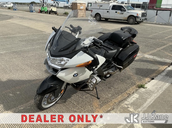 (Dixon, CA) 2008 BMW R1200RT Motorcycle Runs, Transmission/Drivetrain Issues, Will Not Go In Gear